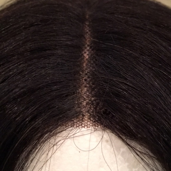 Short blonde with dark root wig - Picture 4 of 6